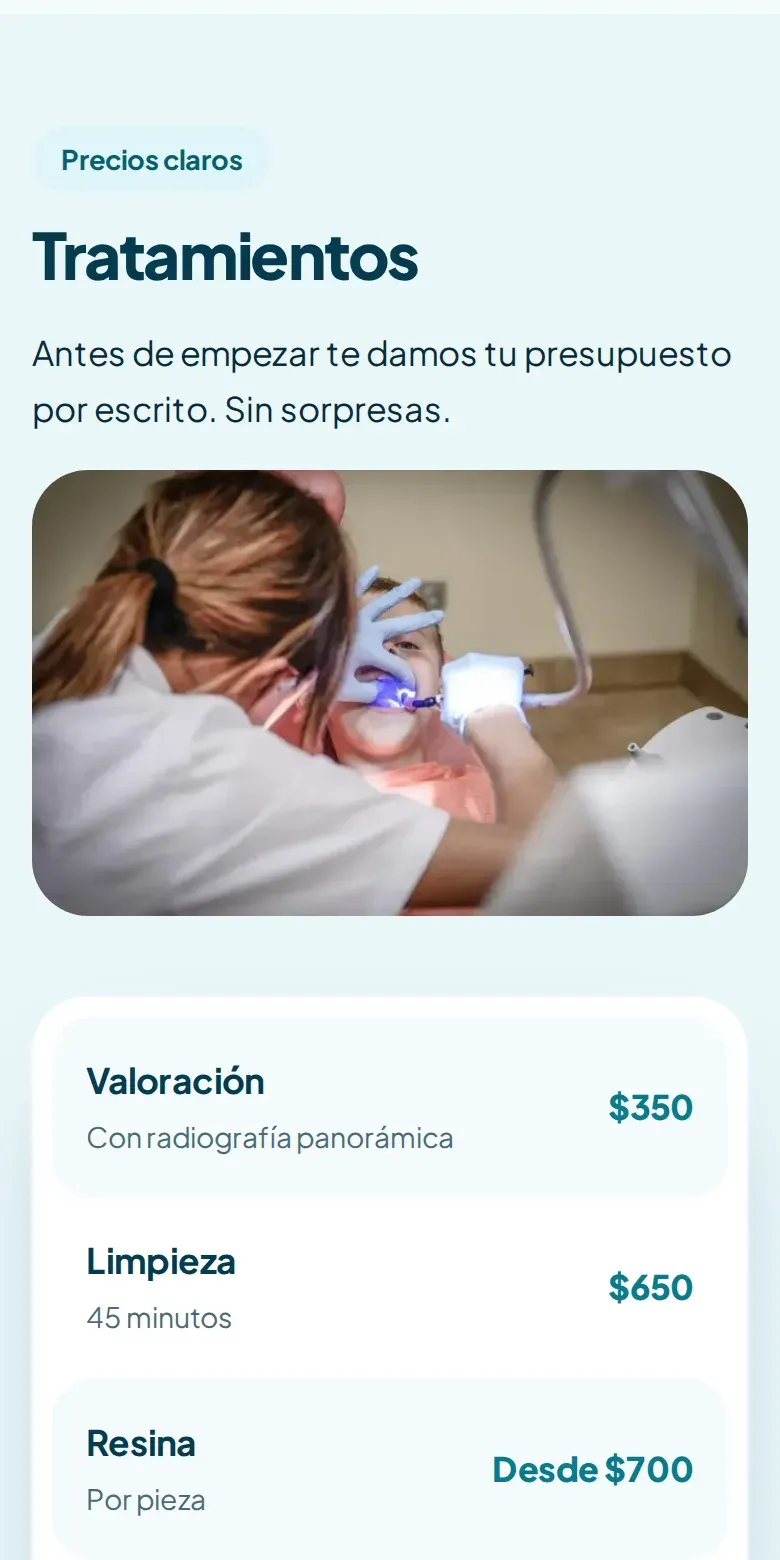 Vista de la página de Clínica Dental Sonríe en celular